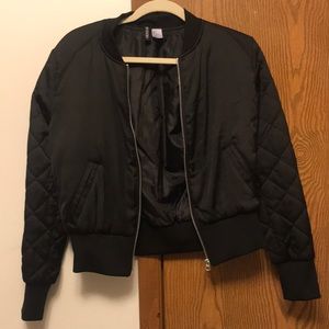 Black divided jacket.
